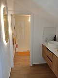Exklusive Villa mit 4 Schlafzimmern und 3 Bädern in Loma Bada Petrer. in  Dream Villas Alicante