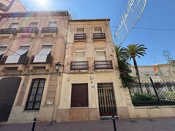 Stadthaus aus dem 20. Jahrhundert in Novelda