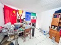 Espaciosa casa de campo con 8 habitaciones para reformar en Yecla in  Dream Villas Alicante