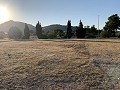 Parcela con acceso al pueblo y licencia para chalet con piscina. in  Dream Villas Alicante