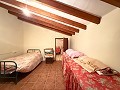 Charmantes Landhaus mit 13 Schlafzimmern und 3 Badezimmern in Encebras. in  Dream Villas Alicante