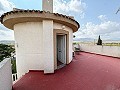 Preciosa villa de 5 dormitorios y 4 baños en Pinoso. in  Dream Villas Alicante
