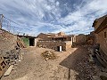 Amplia casa con garaje y gran parcela: Una casa con grandes posibilidades in  Dream Villas Alicante