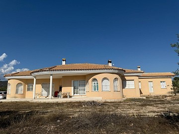 Villa mit 3 Schlafzimmern, perfekt für Pferdeliebhaber