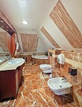 Wunderschönes privates Berganwesen mit Geschäftsmöglichkeit in Jumilla. in  Dream Villas Alicante