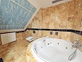 Wunderschönes privates Berganwesen mit Geschäftsmöglichkeit in Jumilla. in  Dream Villas Alicante
