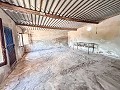 Grande opportunité à El Xinorlet : maison à rénover avec grotte et terrain in  Dream Villas Alicante