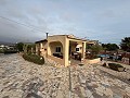Schöne Villa mit 5 Schlafzimmern und 3 Bädern in Sax. in  Dream Villas Alicante