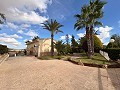 Prachtige villa met zwembad, groot gastenverblijf en hondenkennels in Monóvar! in  Dream Villas Alicante