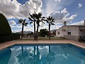 Prachtige villa met zwembad, groot gastenverblijf en hondenkennels in Monóvar! in  Dream Villas Alicante