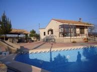 Beautiful villa with swimming pool in  Dream Villas Alicante