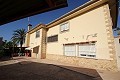 Groot vrijstaand huis met 9 slaapkamers in de stad, ideaal voor zaken in  Dream Villas Alicante