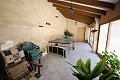 Groot landhuis met marmeren bedrijf en druivenplantage in  Dream Villas Alicante
