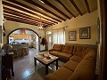 Groot landhuis met marmeren bedrijf en druivenplantage in  Dream Villas Alicante