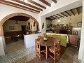 Groot landhuis met marmeren bedrijf en druivenplantage in  Dream Villas Alicante