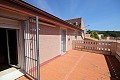 Groot landhuis met marmeren bedrijf en druivenplantage in  Dream Villas Alicante