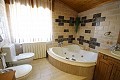 Groot landhuis met marmeren bedrijf en druivenplantage in  Dream Villas Alicante