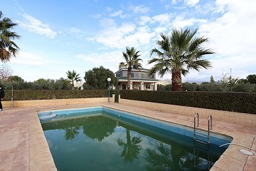 Prachtige villa met 6 slaapkamers in Sax