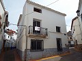 Großes Stadthaus mit 2 separaten Wohnungen und Garage in  Dream Villas Alicante