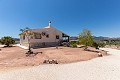 Preciosa Villa lista para entrar a vivir con Casa de Huéspedes y Piscina in  Dream Villas Alicante