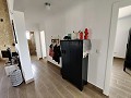 Preciosa Villa lista para entrar a vivir con Casa de Huéspedes y Piscina in  Dream Villas Alicante