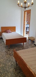 Groot herenhuis met commerciële ruimte in  Dream Villas Alicante