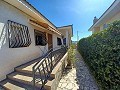 Villa dans la ville de Salinas sur un terrain urbain de 582 m2 in  Dream Villas Alicante