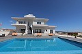 Prachtige nieuwe villa te koop in Pinoso in  Dream Villas Alicante