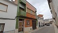 Stadthaus mit separater Wohnung in Ayora in  Dream Villas Alicante