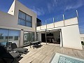Clé prête -Prix de lancement-Une unité disponible- Lux Beach Villa 3 chambres, piscine et solarium avec vue sur la mer in  Dream Villas Alicante