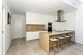 Villa moderna de 3 dormitorios con piscina y estacionamiento in  Dream Villas Alicante