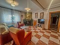 Schöne Villa zwischen Sax und Elda mit Pool und Gästehaus in  Dream Villas Alicante