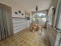 Schöne Villa zwischen Sax und Elda mit Pool und Gästehaus in  Dream Villas Alicante