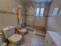 Schöne Villa zwischen Sax und Elda mit Pool und Gästehaus in  Dream Villas Alicante