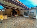Schöne Villa zwischen Sax und Elda mit Pool und Gästehaus in  Dream Villas Alicante