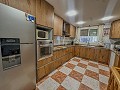Schöne Villa zwischen Sax und Elda mit Pool und Gästehaus in  Dream Villas Alicante
