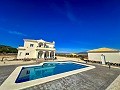 Wow-factor nieuwbouwvilla's in Pinoso in  Dream Villas Alicante