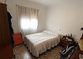 Villa mit 3 Schlafzimmern und 1 Bad in toller Lage mit Pool und Gästehaus auf 2 Etagen in Sax in  Dream Villas Alicante