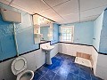Geräumiges Landhaus mit 8 Zimmern zum Renovieren in Yecla in  Dream Villas Alicante