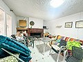 Geräumiges Landhaus mit 8 Zimmern zum Renovieren in Yecla in  Dream Villas Alicante