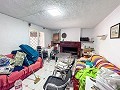 Geräumiges Landhaus mit 8 Zimmern zum Renovieren in Yecla in  Dream Villas Alicante
