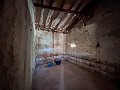 Geräumiges Landhaus mit 8 Zimmern zum Renovieren in Yecla in  Dream Villas Alicante
