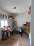 Casa de campo parcialmente reformada de 4 dormitorios y 1 baño in  Dream Villas Alicante