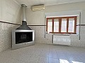 Casa de tres habitaciones y dos baños en Pinoso in  Dream Villas Alicante