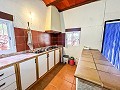 Magnífico campo con potencial de reforma en Almansa  in  Dream Villas Alicante