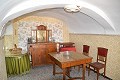 Höhlenhaus mit 4 Schlafzimmern auf riesigem Grundstück in  Dream Villas Alicante
