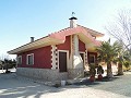 Wunderschöne Villa mit Pool und Garten in Pinoso in  Dream Villas Alicante
