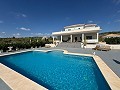 Storslået villa med 5 soveværelser og 4 badeværelser in  Dream Villas Alicante