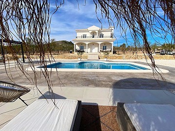 Belle villa presque neuve de 3 chambres